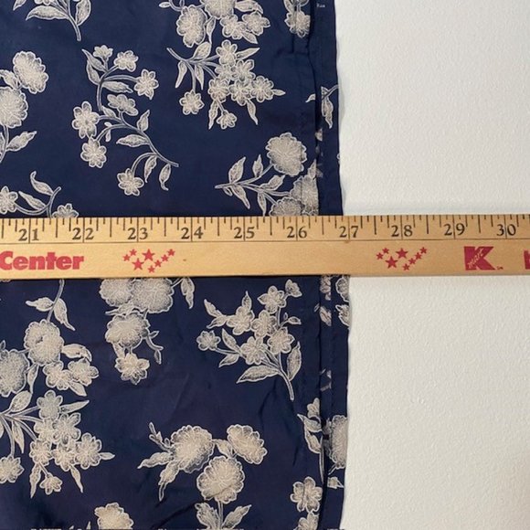 Chaus New York Women’s Blouse Size 6 Floral Casual Button Up Short Sleeve Blouse - Picture 7 of 8